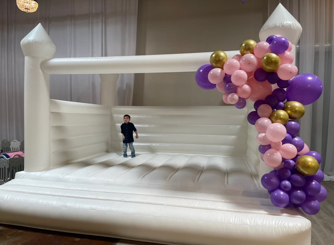 White Castle Jumping Balloon Rental