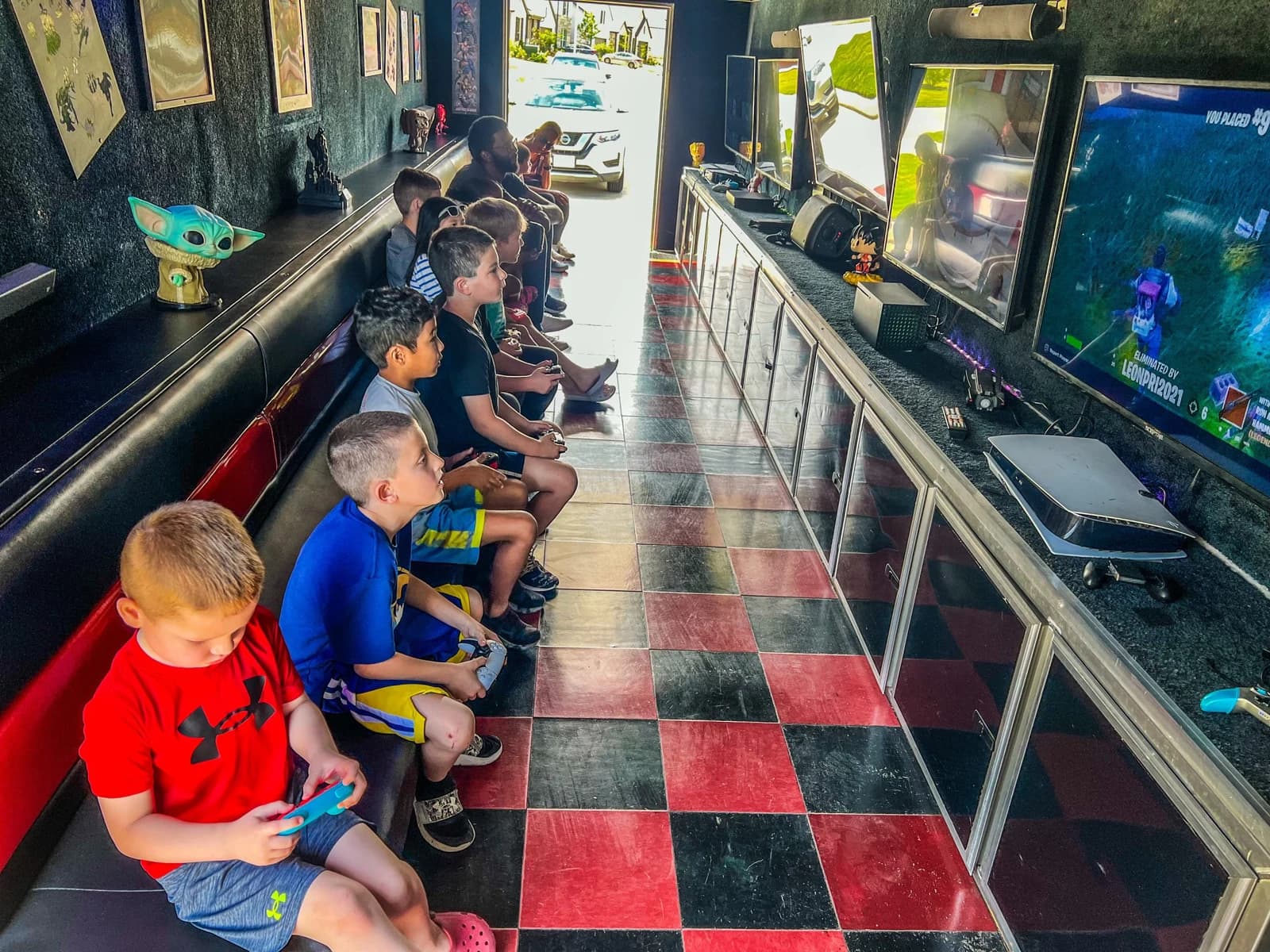 24 Players Basic Game Truck Package