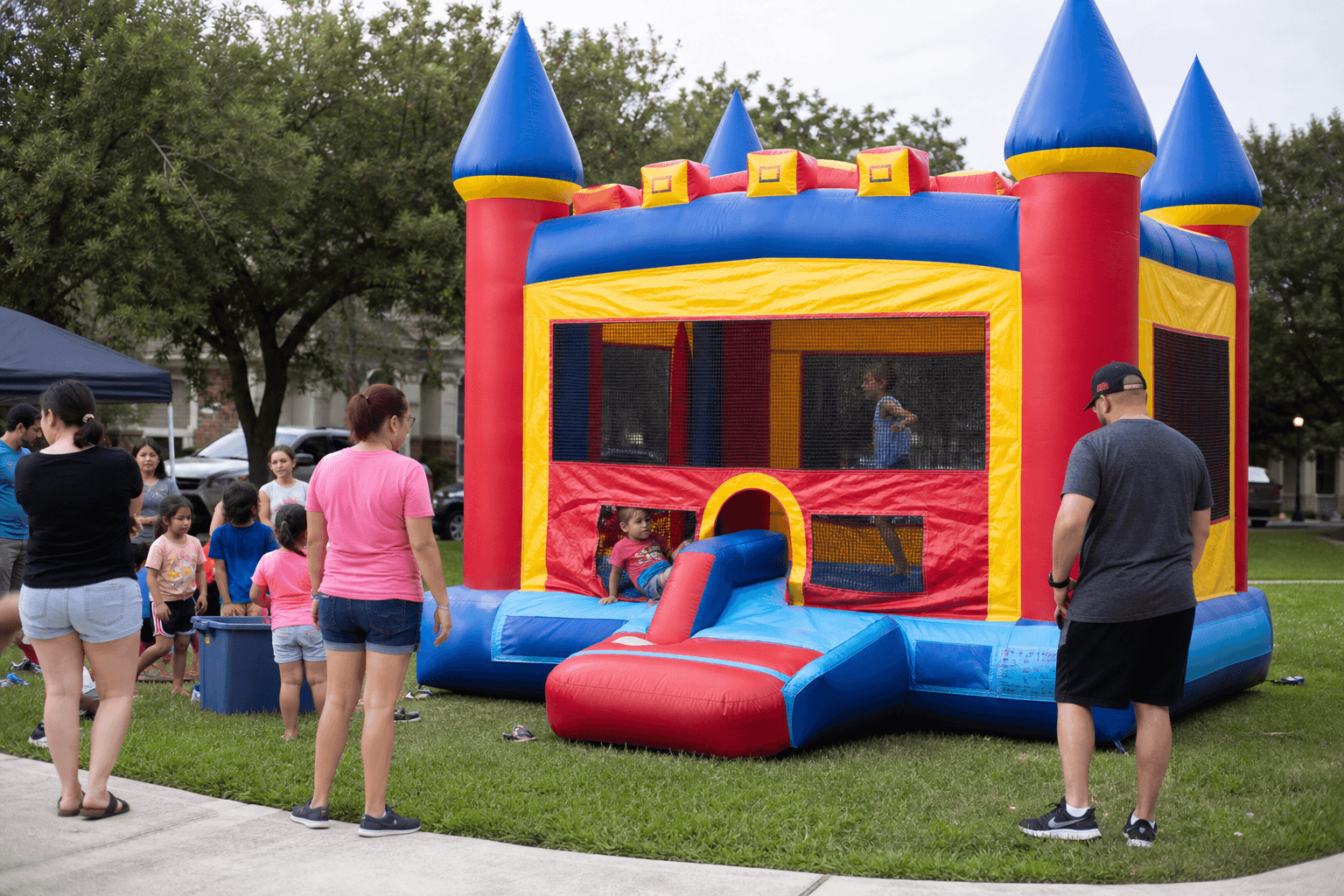 Bouncy Bounce House: A Fun and Safe Way to Keep Kids Active
