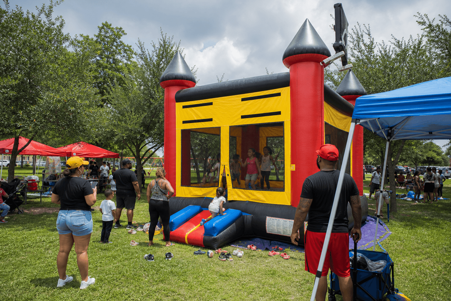 Top Places for Jumping Balloon Rental in Houston