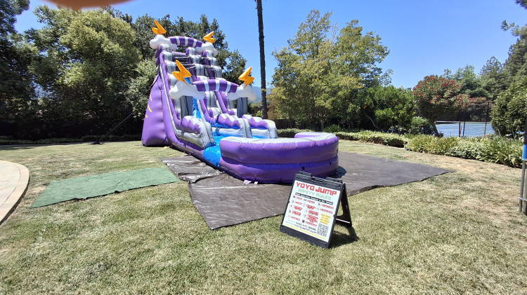 Thunder 19 ft Slide